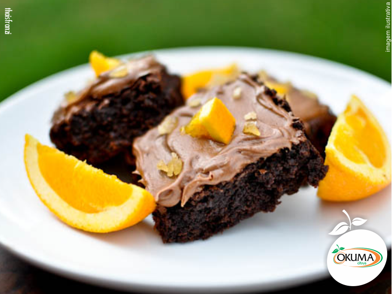 Brownie de laranja e chocolate