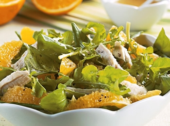 Salada de frango com laranja